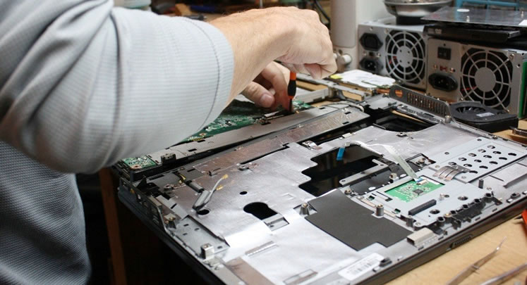 Photo of تعمیرات مانیتور LCD